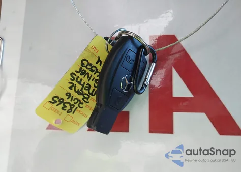 2016 Mercedes-Benz Metris из США, поврежденный, VIN WD4PG2EE1G3104523